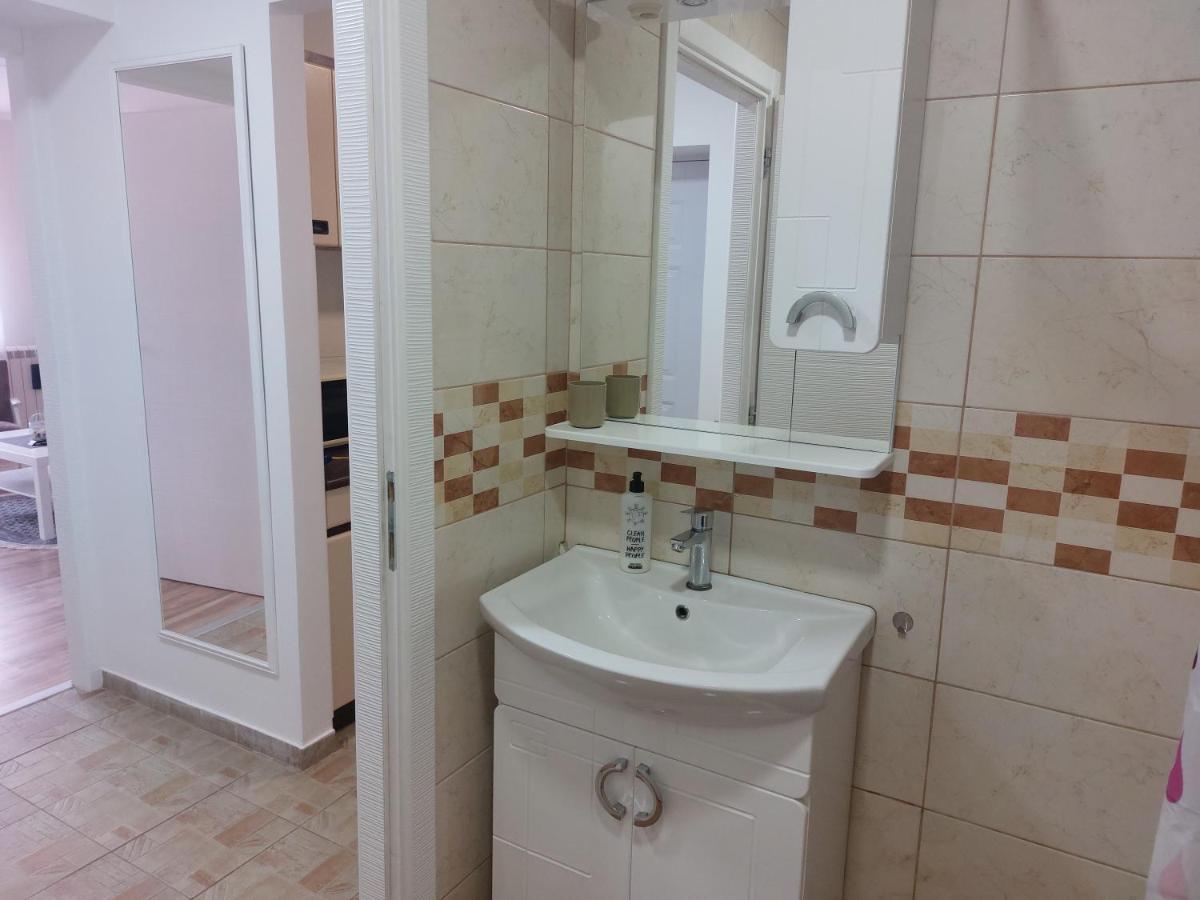 Apartman Centar Sremska Mitrovica Dış mekan fotoğraf