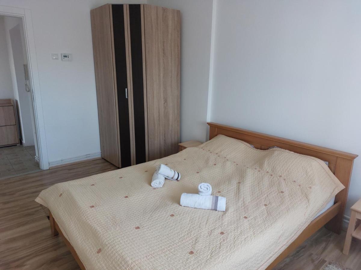 Apartman Centar Sremska Mitrovica Dış mekan fotoğraf